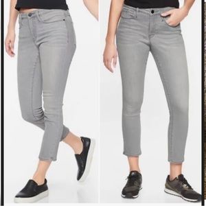 Athleta Sculptech Skinny Crop Jean